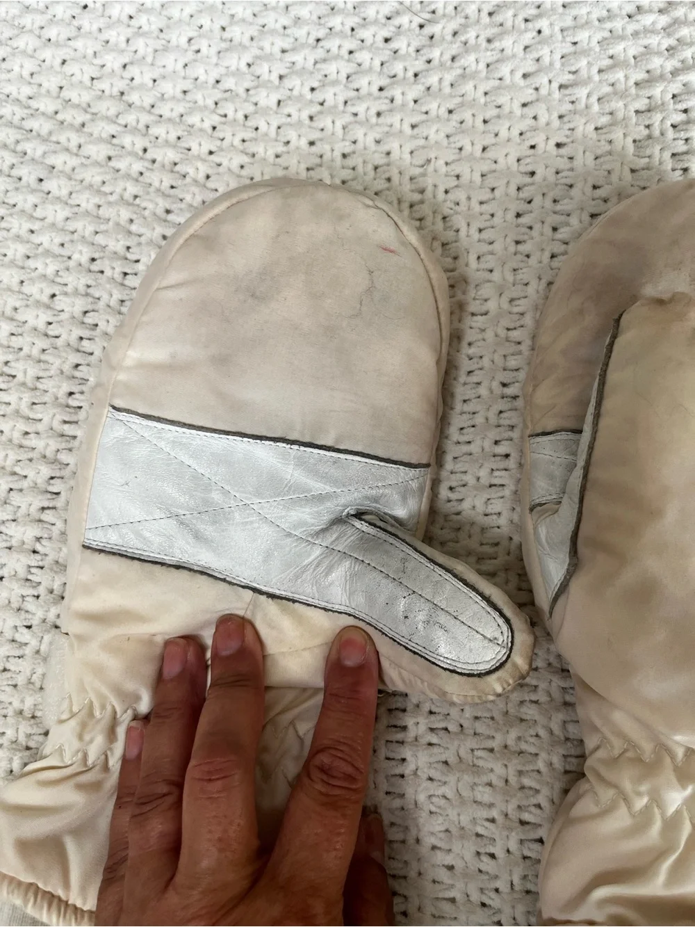 Reusch-30 C Pro AM Aqua Tex Cream Mittens Unisex Size 7 1/2 Lined See Photos